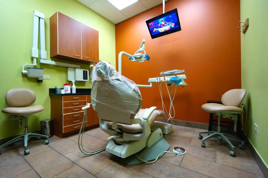1st Family Dental-Albany Park