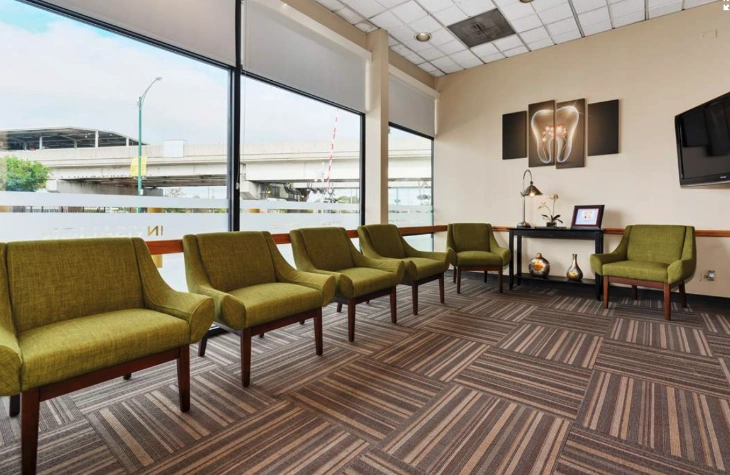 Chicago Dental Solutions @ Midway Square Dental Center