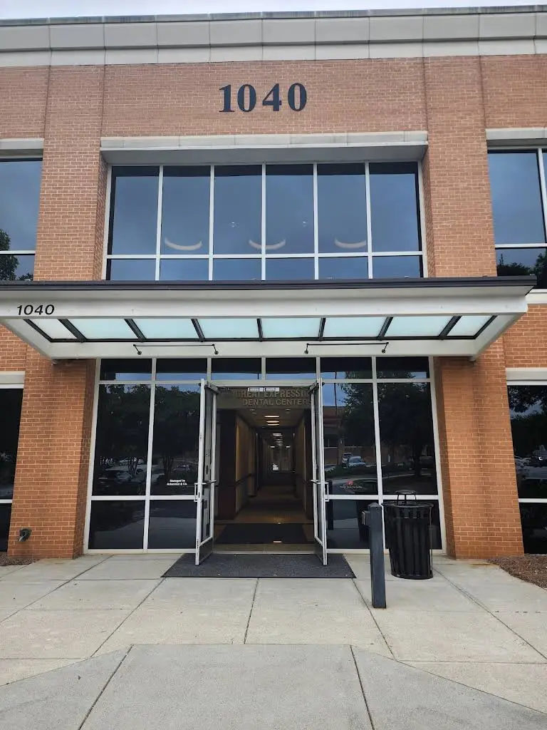Great Expressions Dental Centers - Eagles Landing
