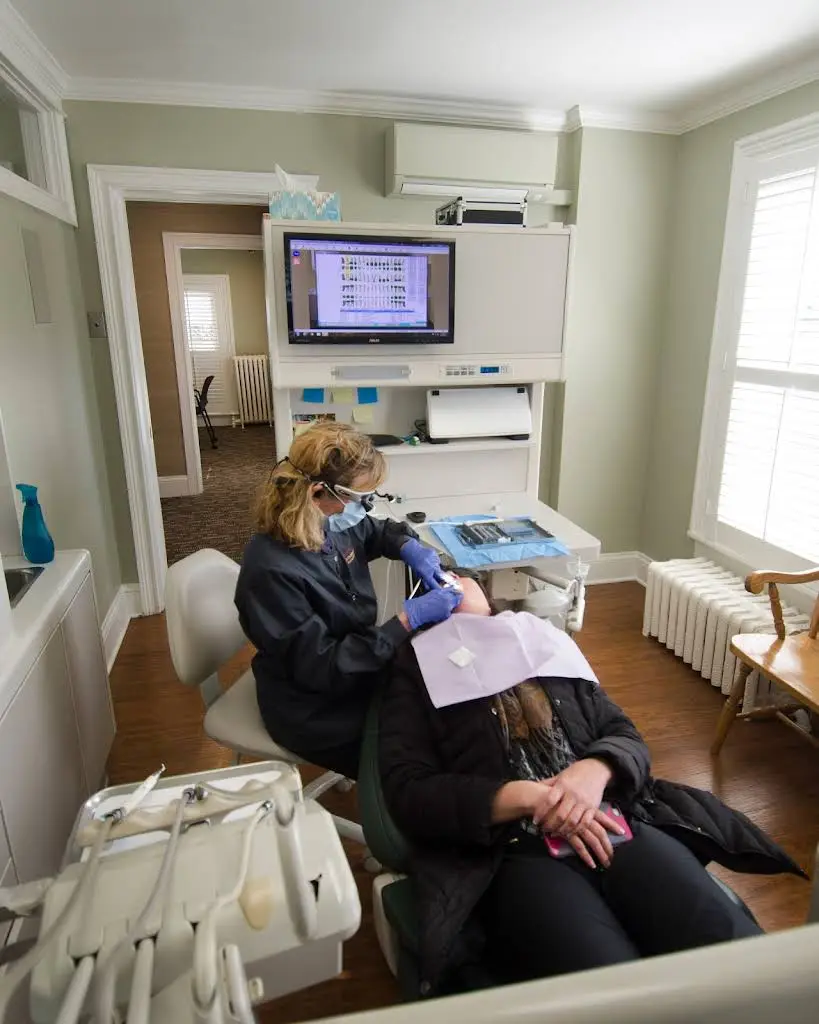West Dundee Dental