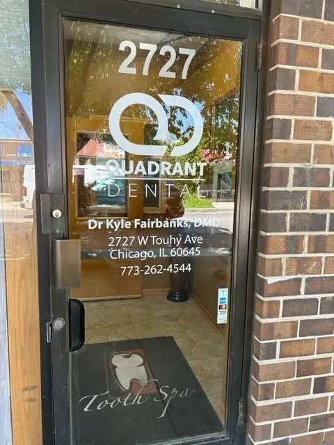 Quadrant Dental at Rogers Park