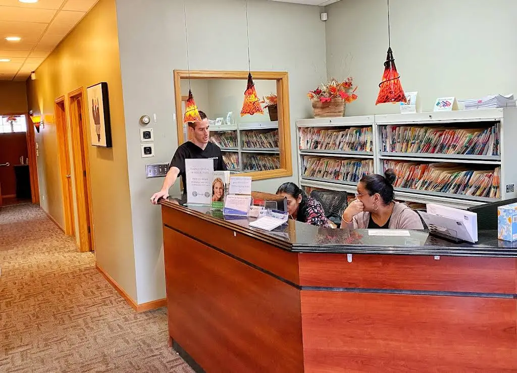Quadrant Dental at Rogers Park