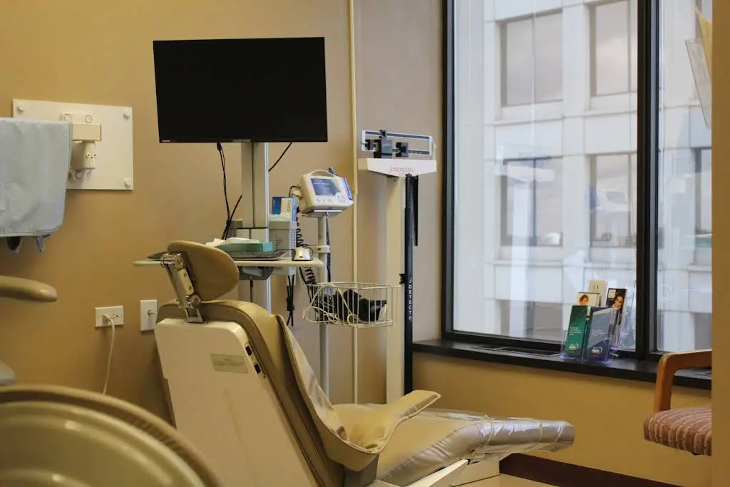 Northshore Metropolitan Dental Associates - Victor Lau DDS