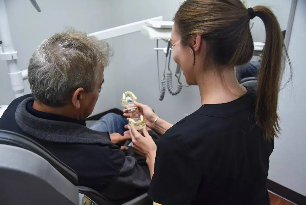 Chicago Dental Experts - Pilsen