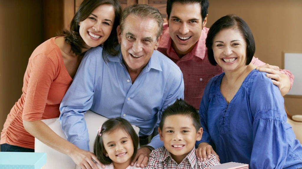 Sonrisa Family Dental