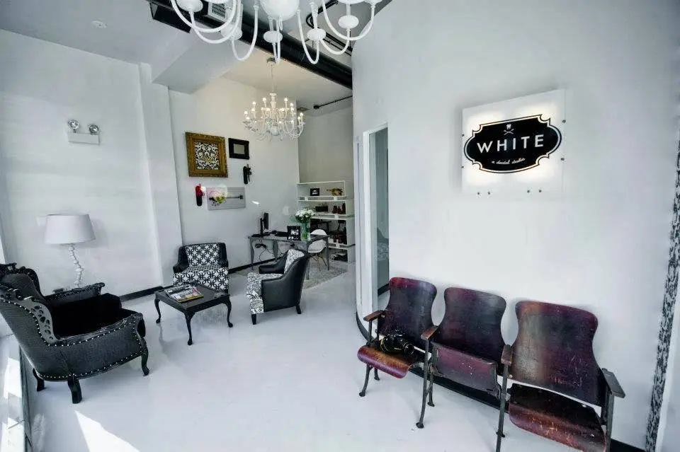 White Dental Studio