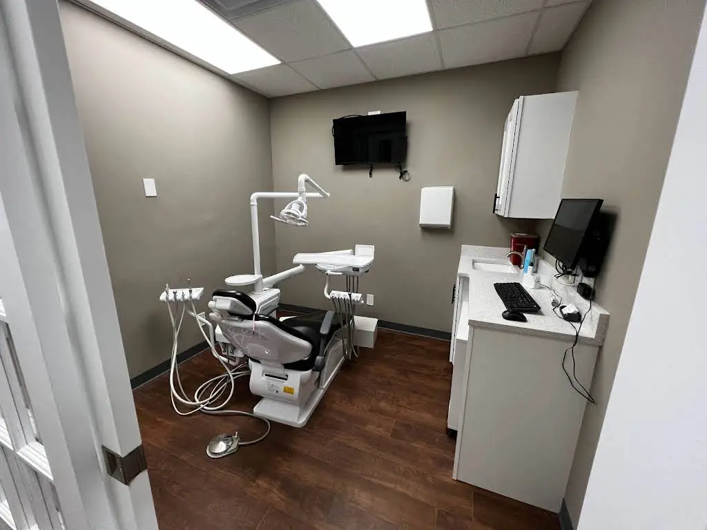 ENAMEL DENTAL SALON