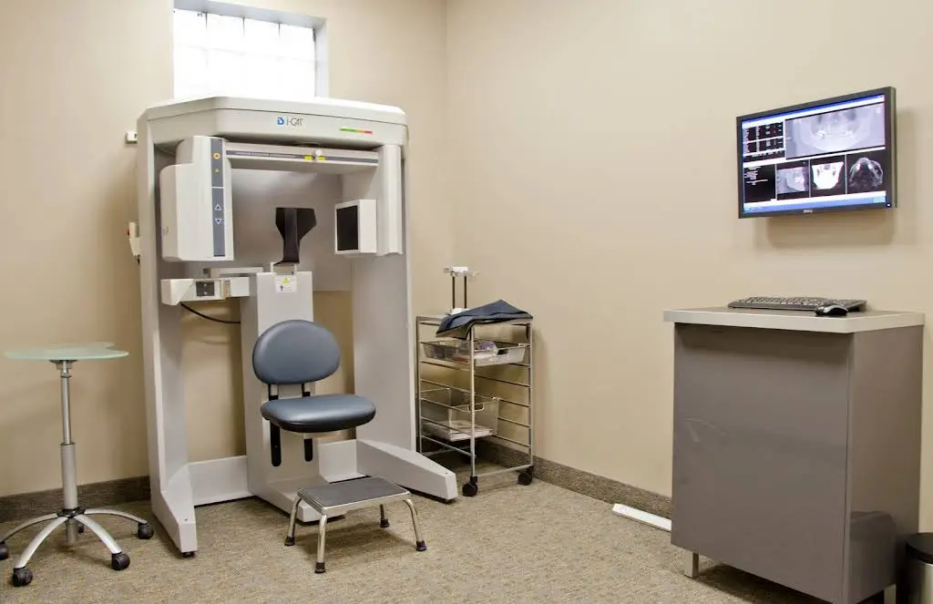 In Smyle Dental - Lakeview Roscoe Village