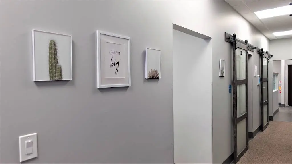 In Smyle Dental - Lakeview Roscoe Village