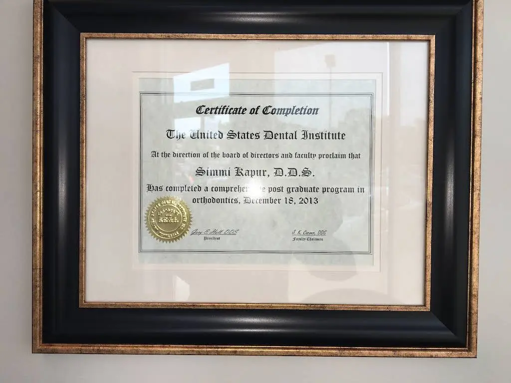 Kapur Dental