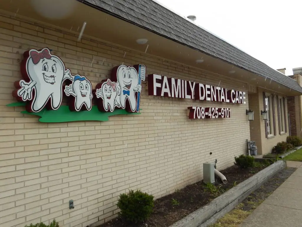 Family Dental Care - Oak Lawn