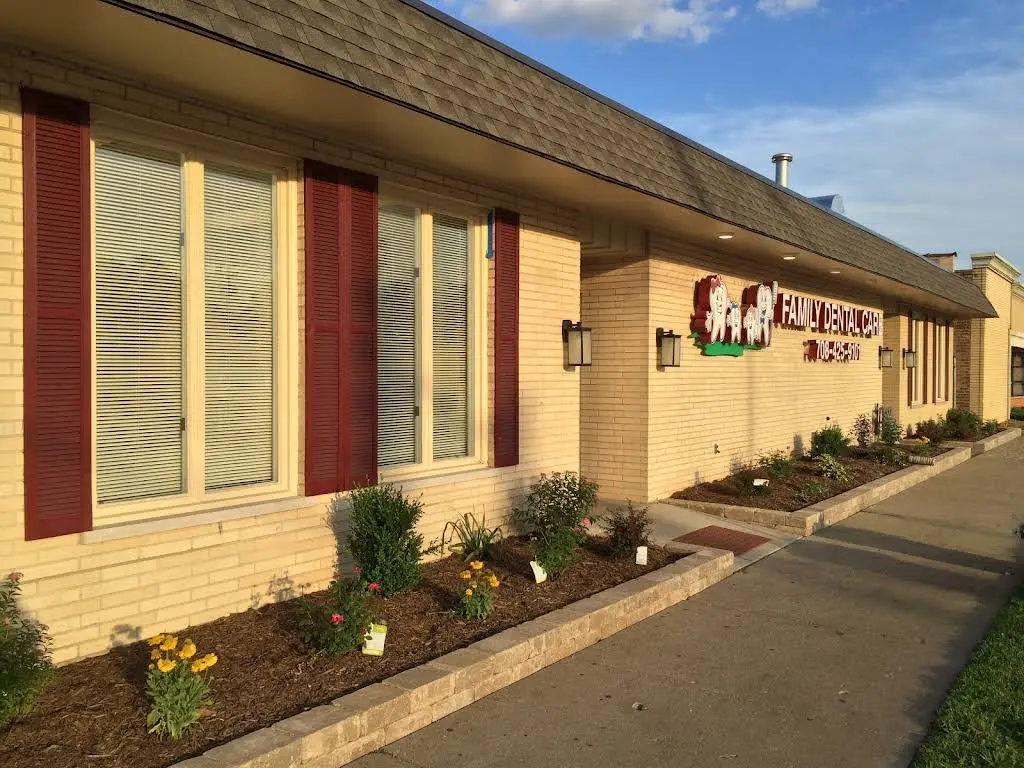 Family Dental Care - Oak Lawn