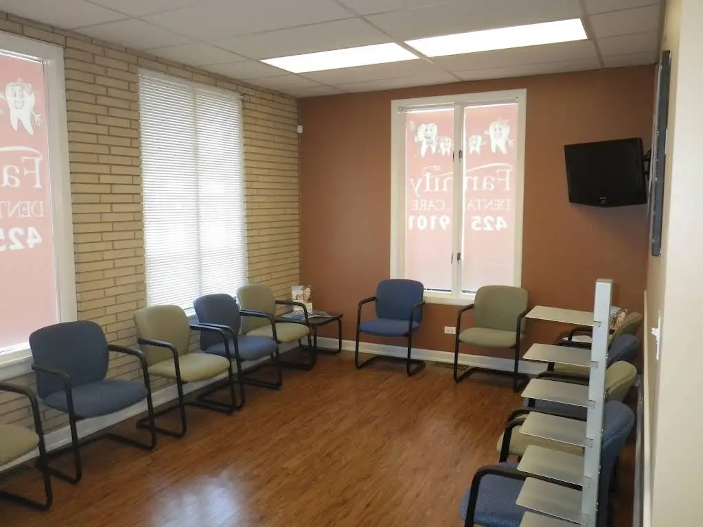 Family Dental Care - Oak Lawn