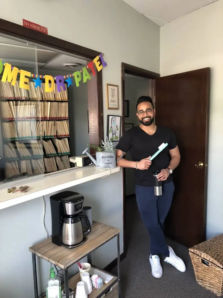 Roots Dental Studio