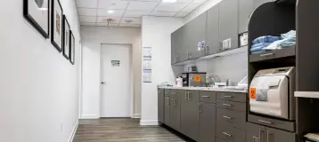 Nuvia Dental Implant Center