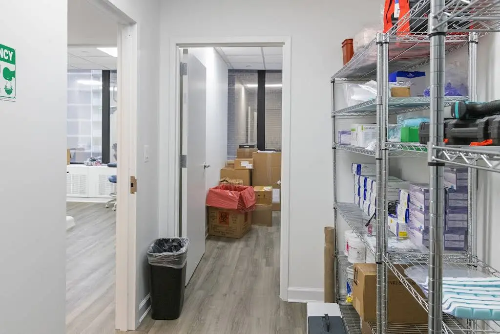 Nuvia Dental Implant Center