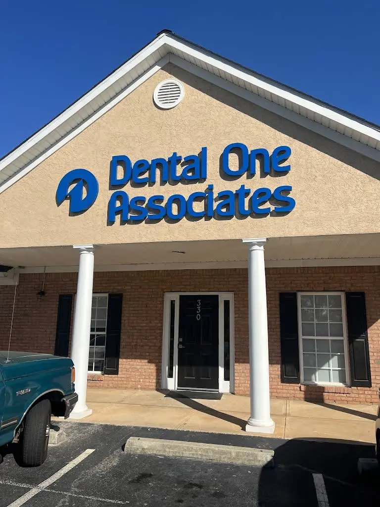 Dental One Associates at Eagles Landing