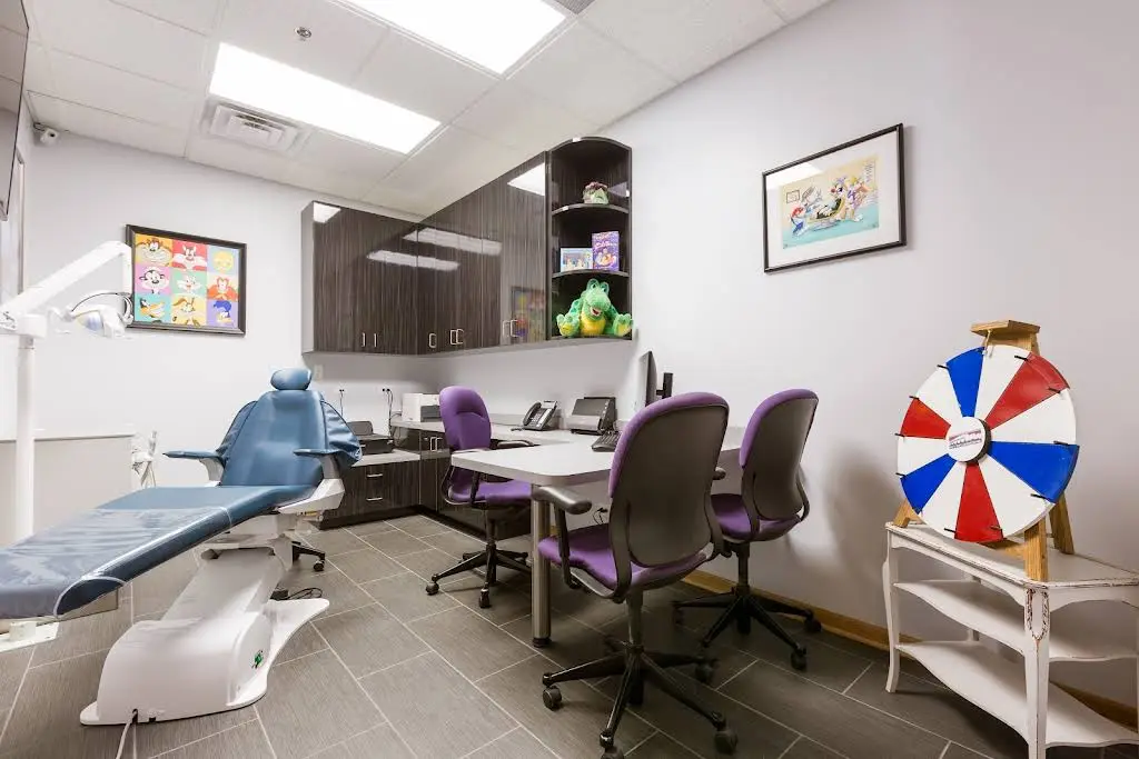 Forever Smiles: Yan Razdolsky, DDS, BSD, Ltd