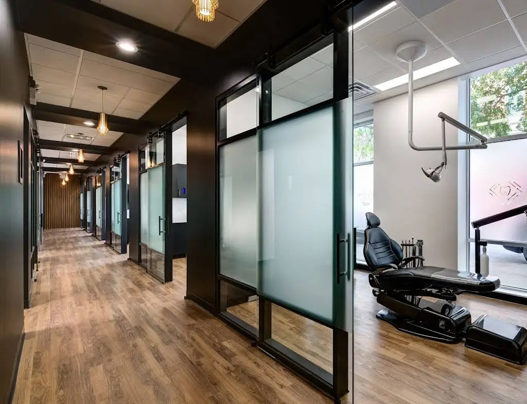 Lincoln Dental Lounge