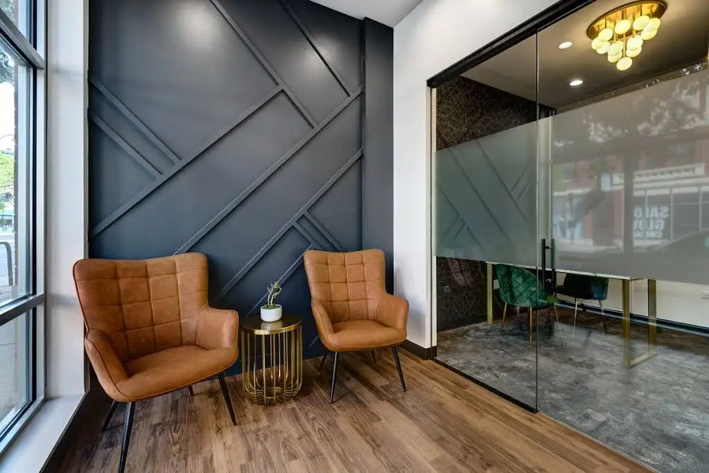 Lincoln Dental Lounge