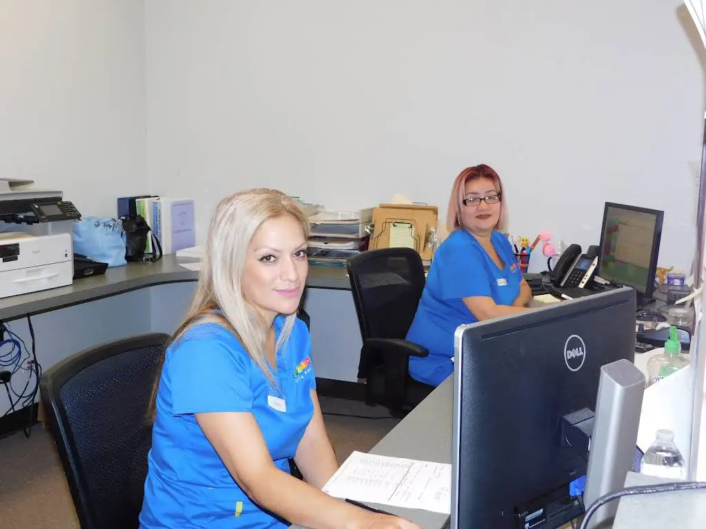 Sonrisa Family Dental