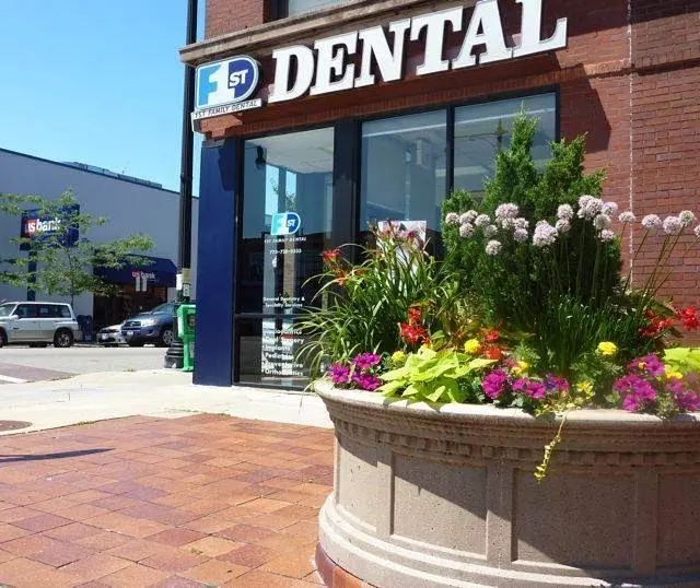1st Family Dental-Andersonville
