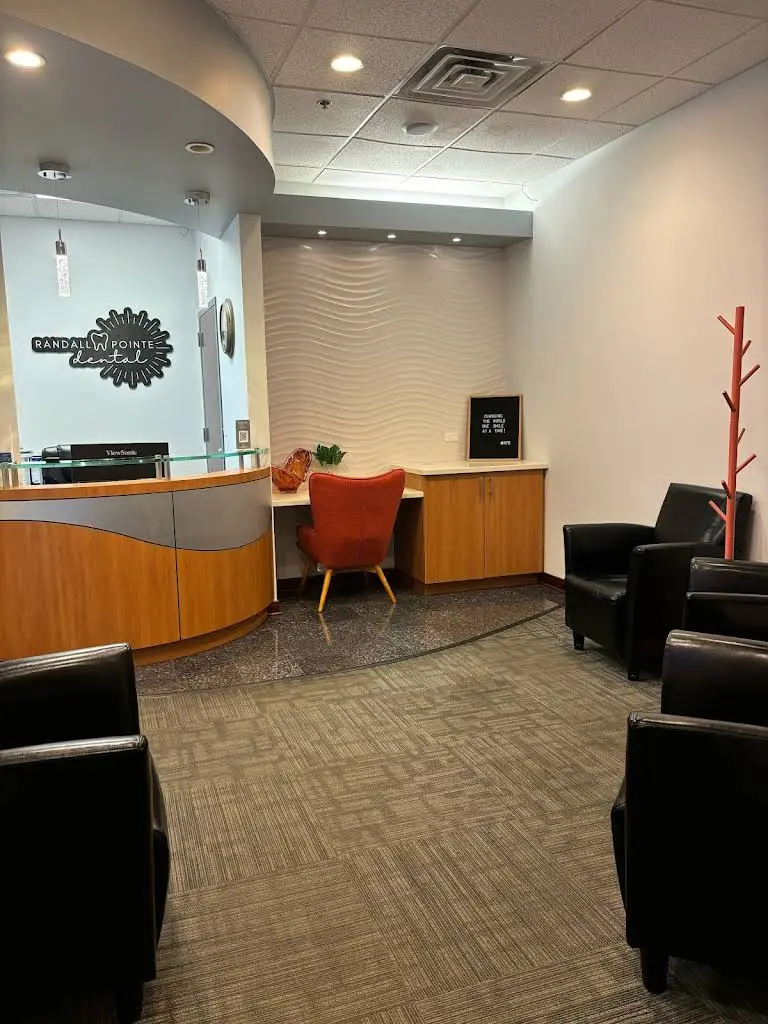 Randall Pointe Dental Geneva
