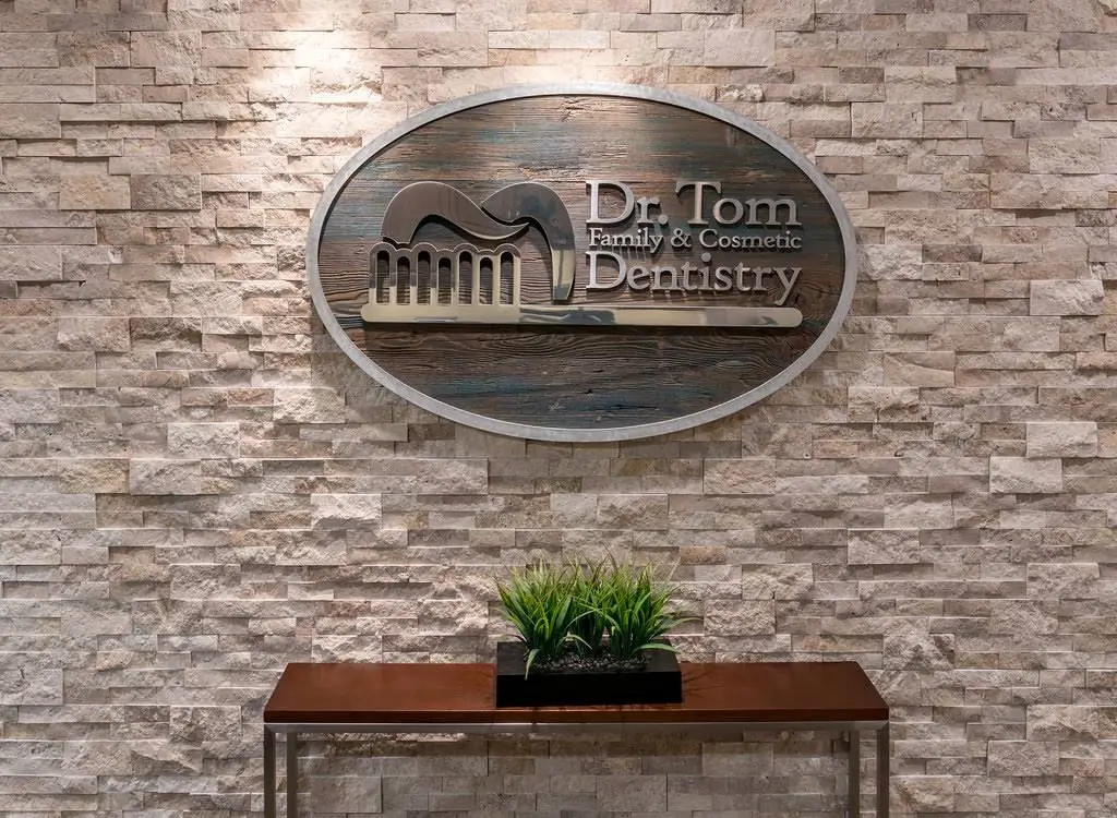 Dr. Tom Family & Cosmetic Dentistry