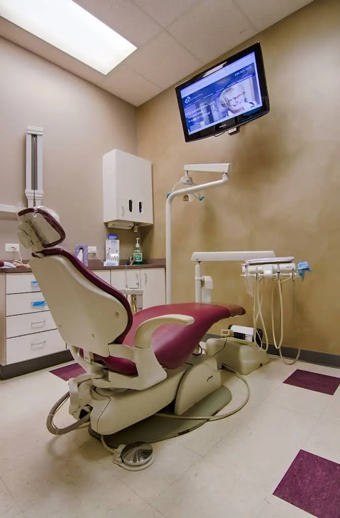 Khanna Dentistry of Geneva