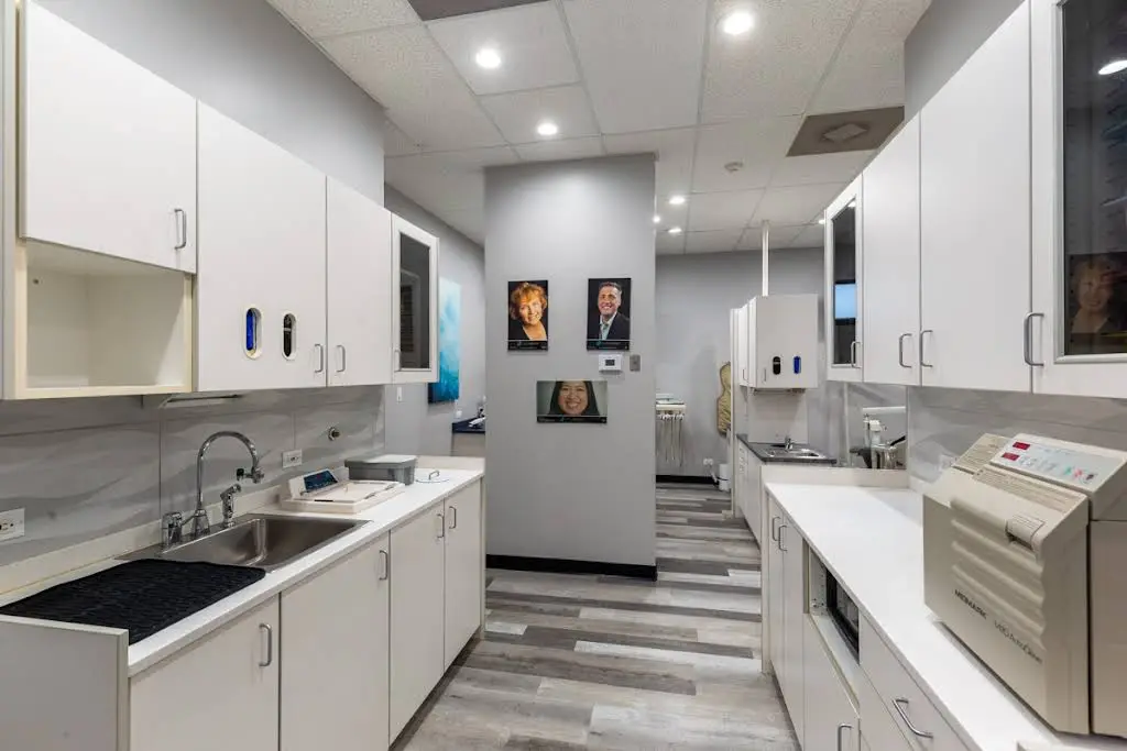 Khanna Dentistry of Geneva