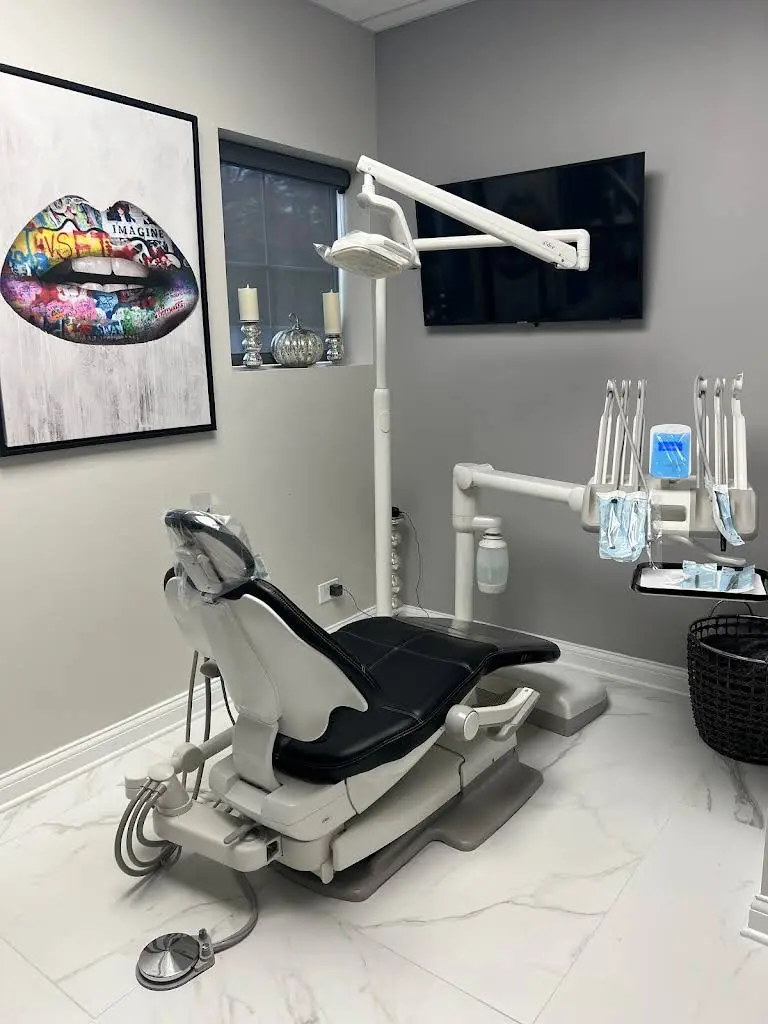 Smiles of Buffalo Grove: Atosa Sarrafi, DMD