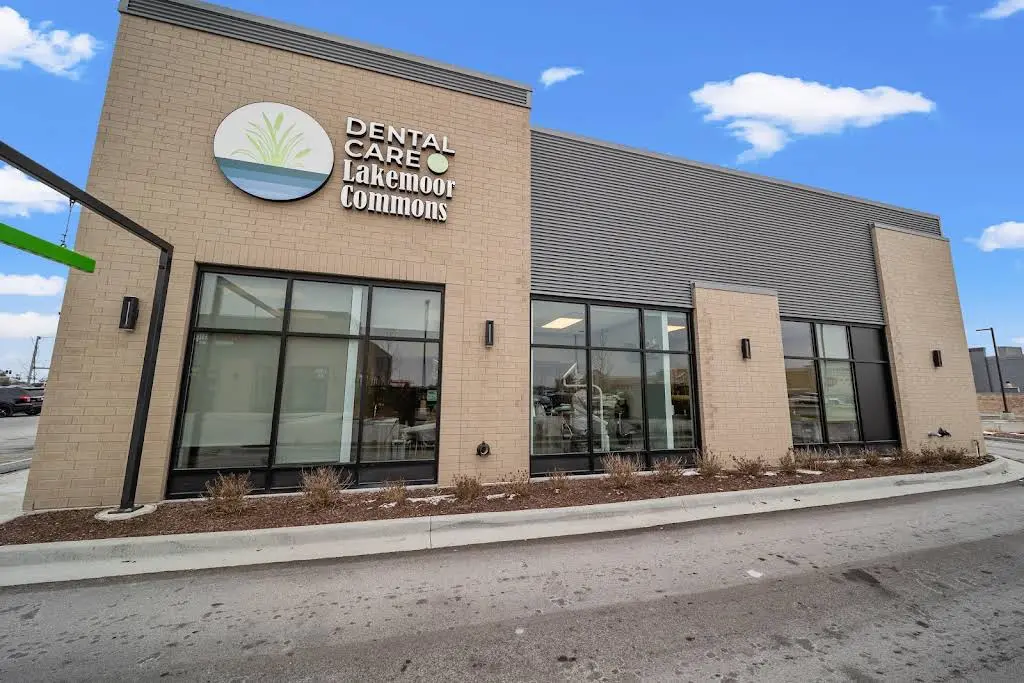 Dental Care at Lakemoor Commons