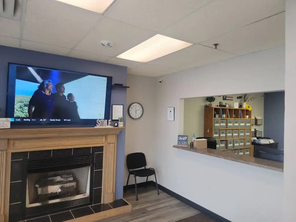 Everyone's Family Dental - Dixon