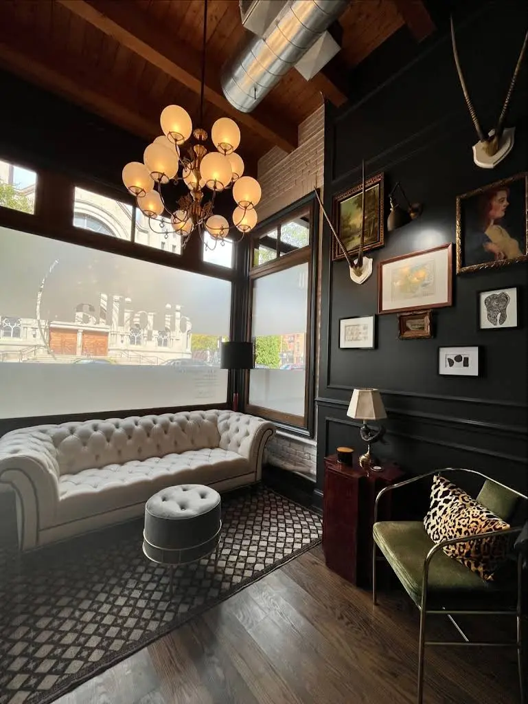 Pearl Aesthetics & Dentistry