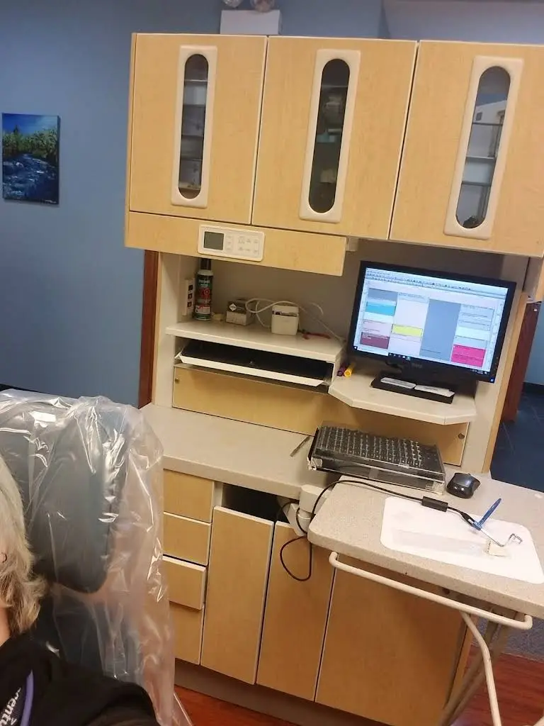 Advent Dental: Victor Ramirez DDS