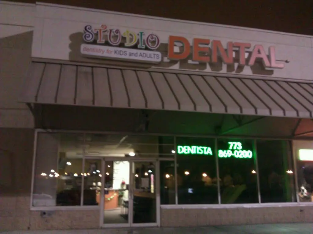 Studio Dental-Damen