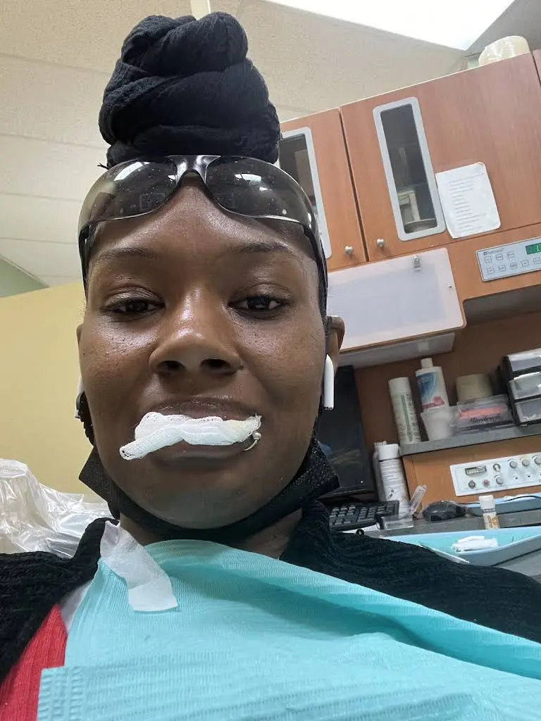 Studio Dental-Damen