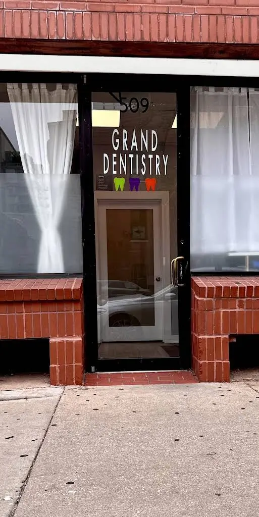 Grand Dentistry River North