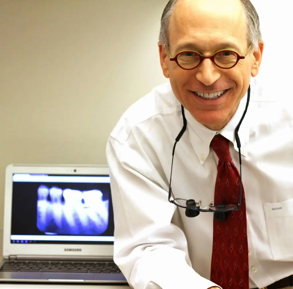Alan Robbins DDS