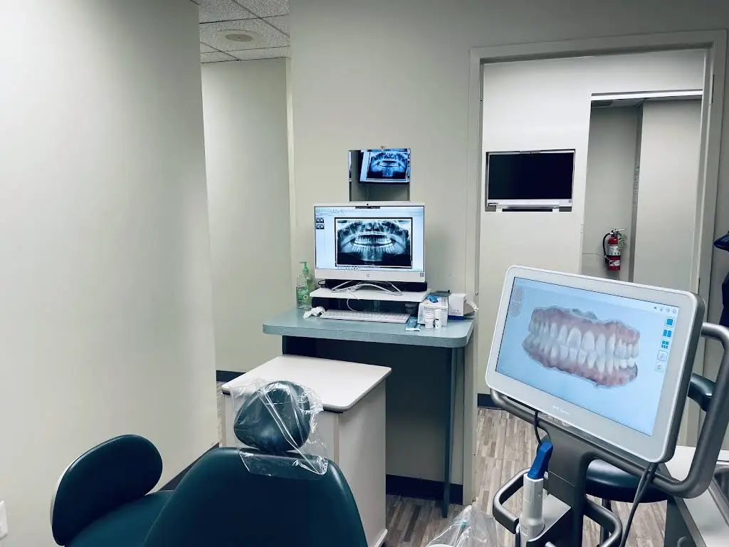 Aden Family & Cosmetic Dentistry