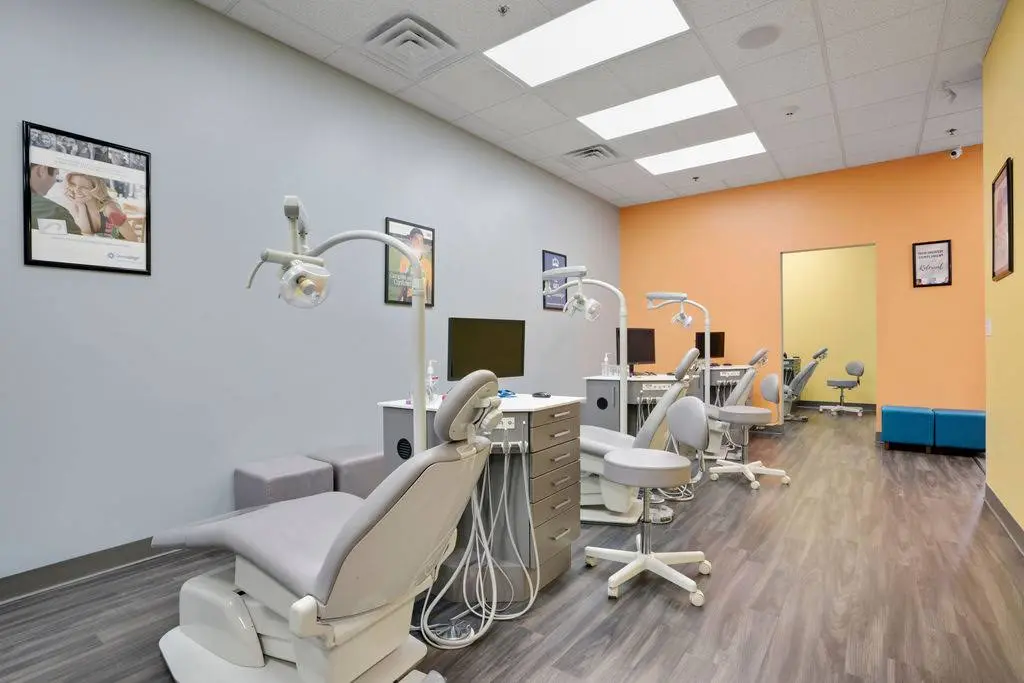 Orthodontic Experts Mundelein