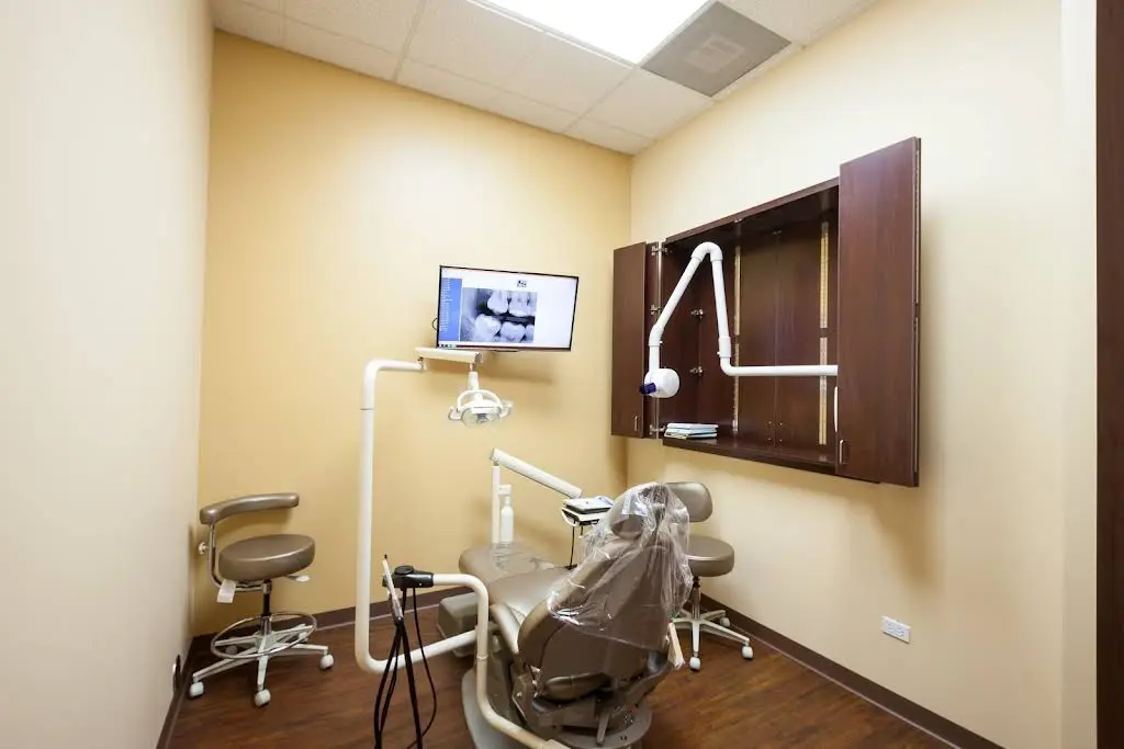 Four Lakes Dental of Grayslake