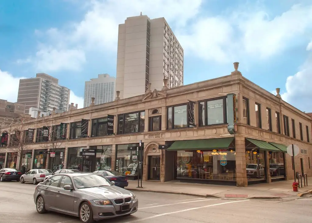 Diversey Dental Studio