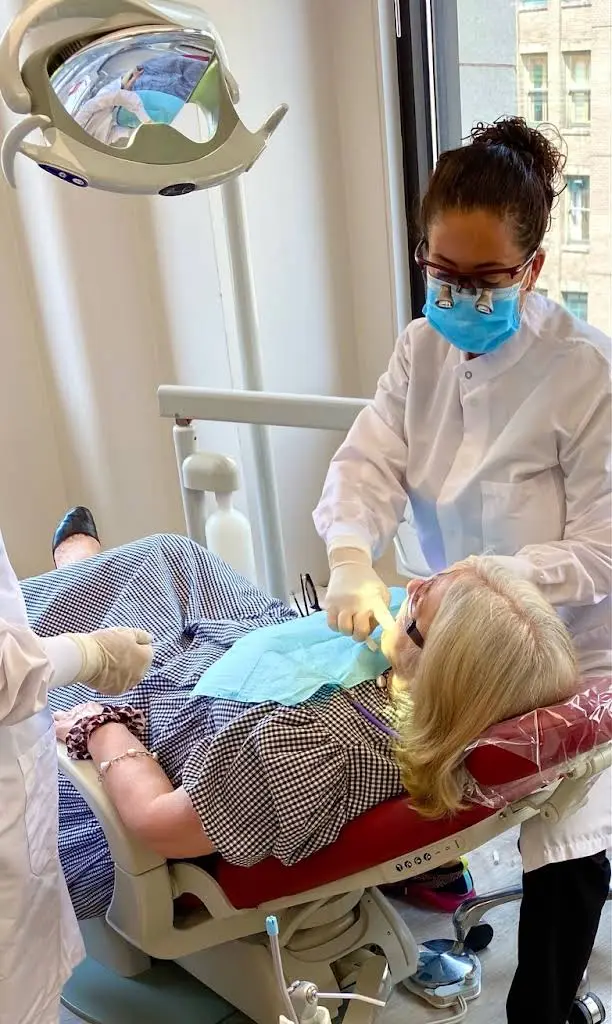25 East Dental