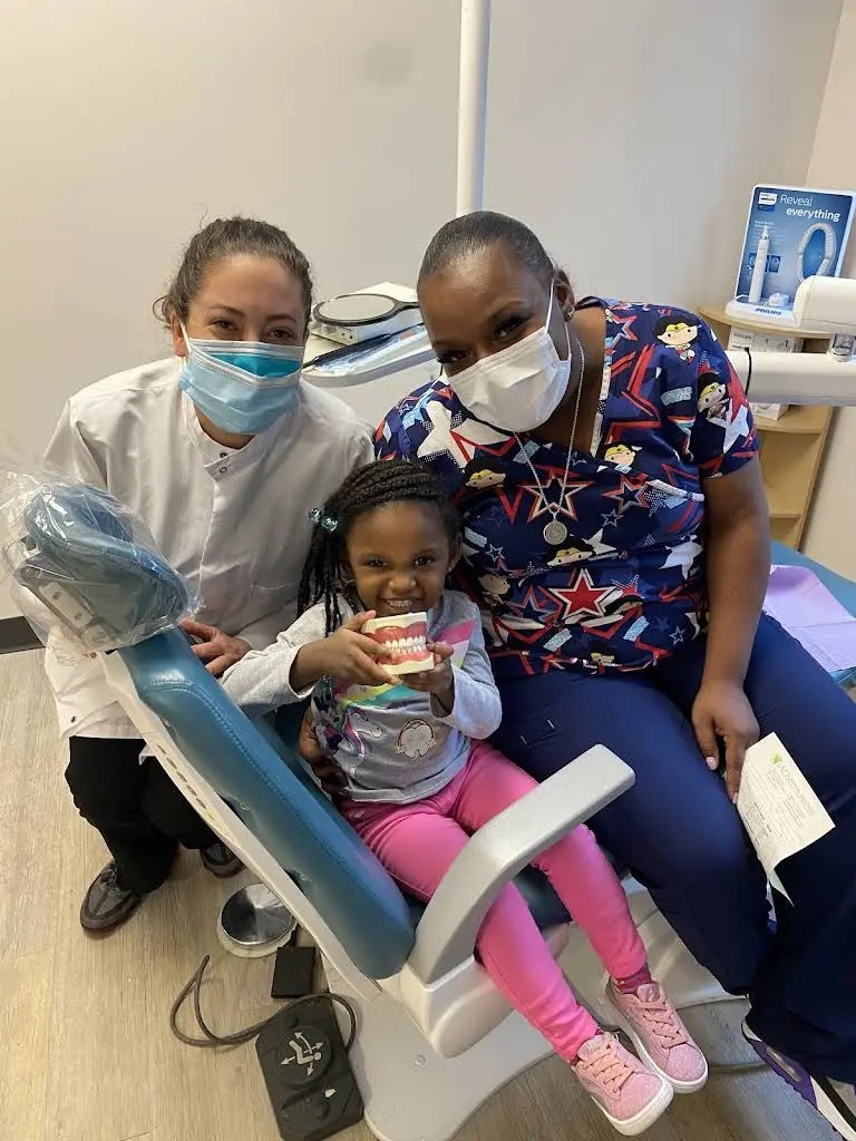 25 East Dental