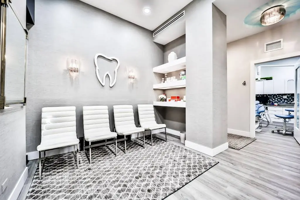 Modern Dental on Clark Street