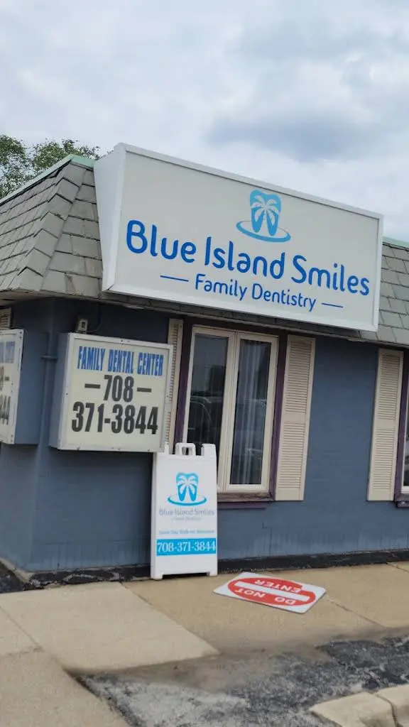 Blue Island Smiles
