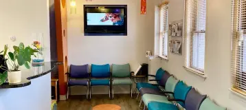 Arlington Smile Center: Lupita M. Roca DDS