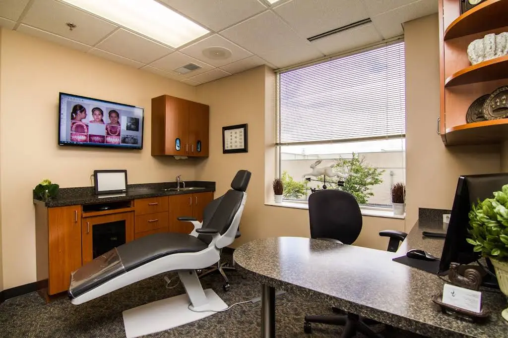 Jarosz & Valente Orthodontics