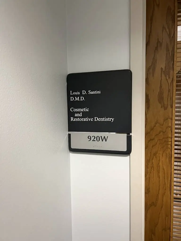 Santini Dentistry: Dr. Louis Santini